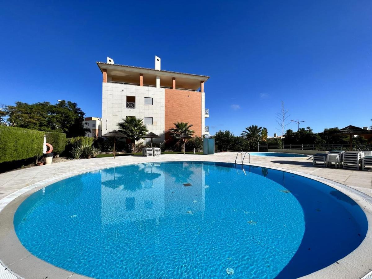 Modern 3 With Pool By Homing